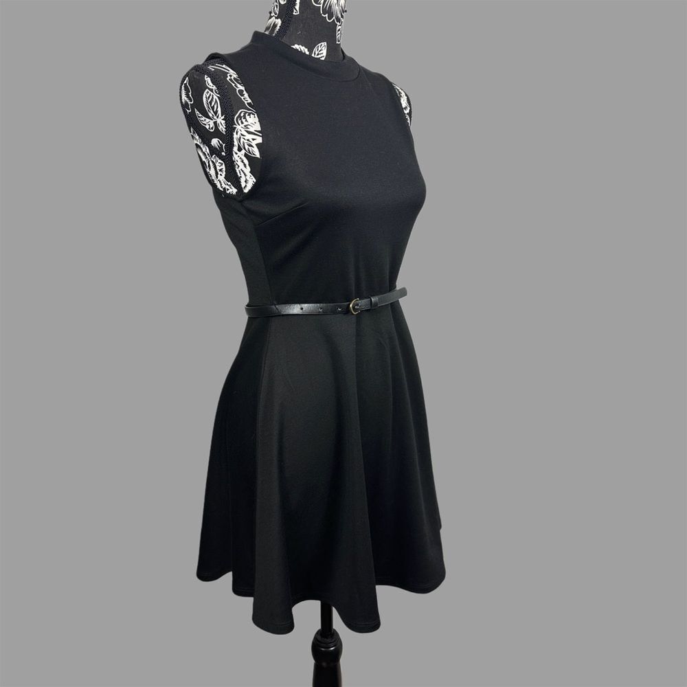 Classy Belt Front Black Sleeveless Dress